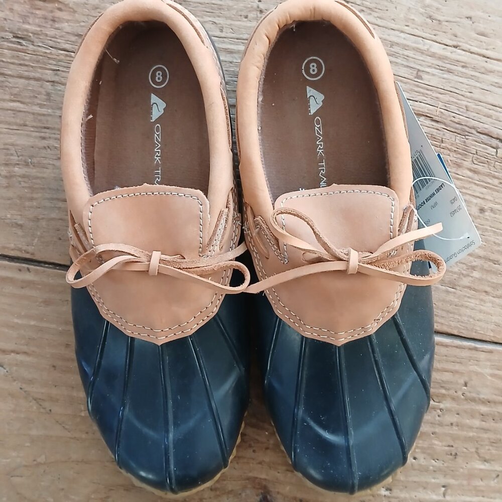 NWT Ozark Trail Megan 5 Leather Duck Boot - Picture 2 of 9